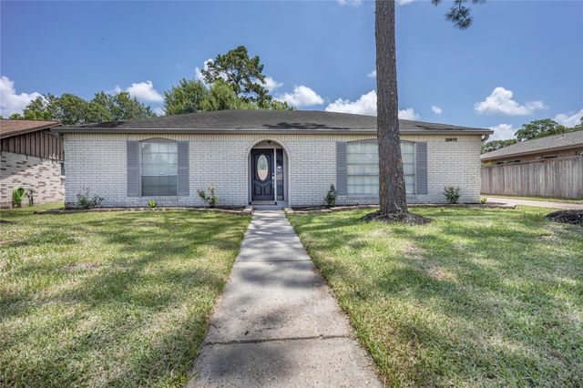 15802 Edenvale Street, Friendswood, TX 77546