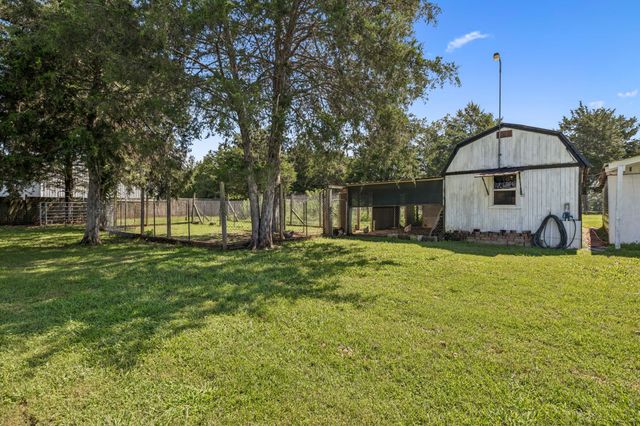 2428 Jesse Ln, Lewisburg, TN 37091