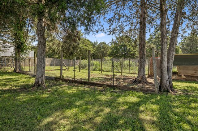 2428 Jesse Ln, Lewisburg, TN 37091