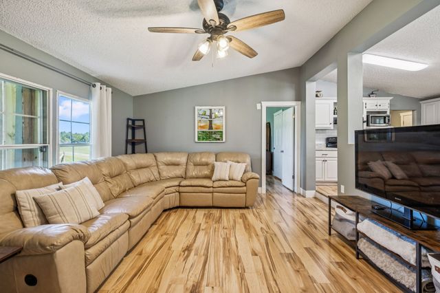 2428 Jesse Ln, Lewisburg, TN 37091