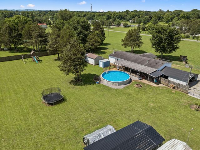 2428 Jesse Ln, Lewisburg, TN 37091