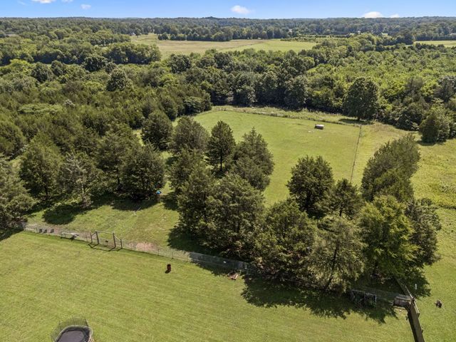 2428 Jesse Ln, Lewisburg, TN 37091
