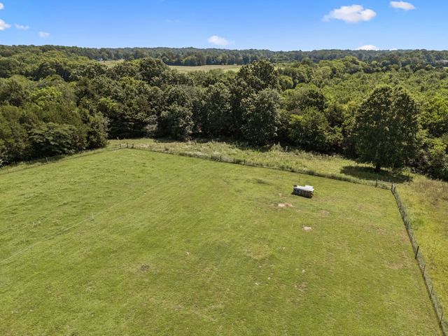 2428 Jesse Ln, Lewisburg, TN 37091