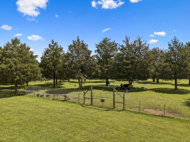 2428 Jesse Ln, Lewisburg, TN 37091