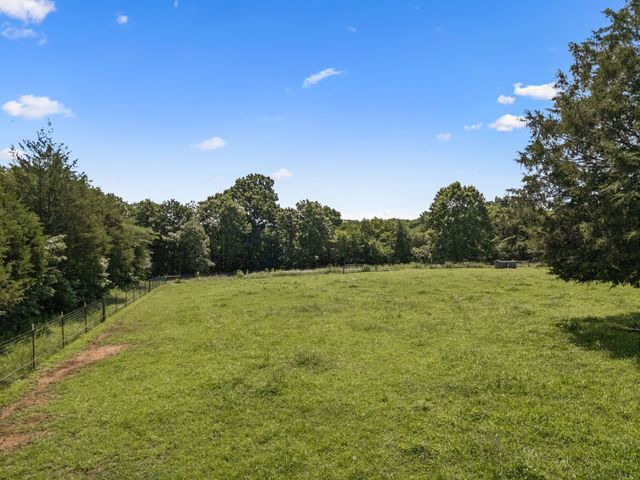 2428 Jesse Ln, Lewisburg, TN 37091