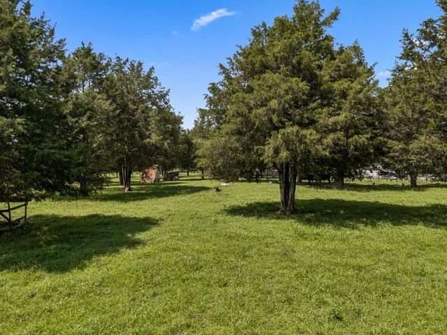 2428 Jesse Ln, Lewisburg, TN 37091