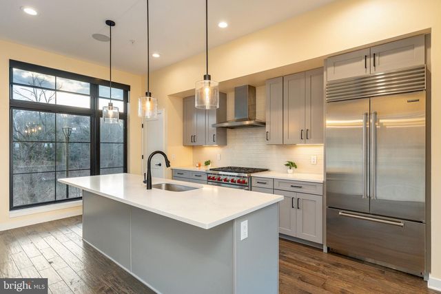 4523 RIVERSIDE WAY, Philadelphia, PA 19127