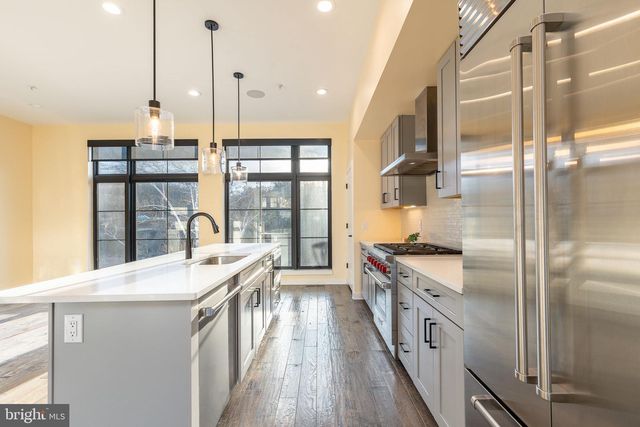 4523 RIVERSIDE WAY, Philadelphia, PA 19127