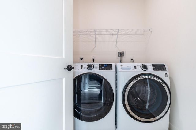 4523 RIVERSIDE WAY, Philadelphia, PA 19127