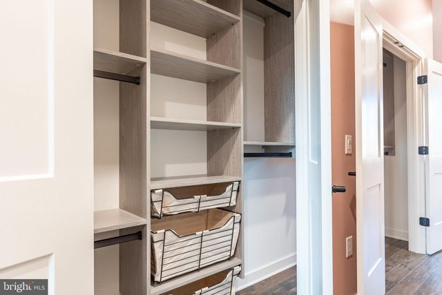 4523 RIVERSIDE WAY, Philadelphia, PA 19127