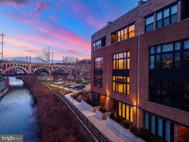 4523 RIVERSIDE WAY, Philadelphia, PA 19127