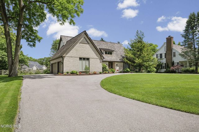 30062 Morningside Drive, Perrysburg, OH 43551