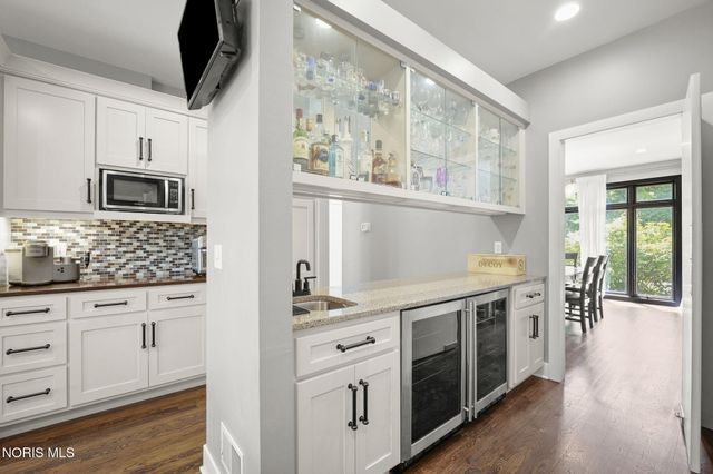 30062 Morningside Drive, Perrysburg, OH 43551