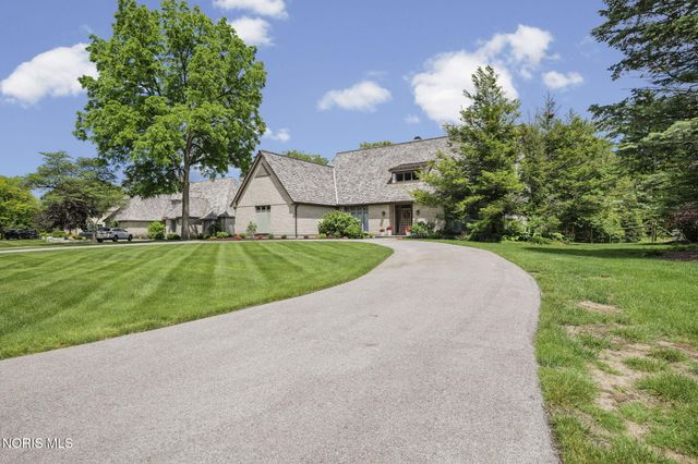 30062 Morningside Drive, Perrysburg, OH 43551