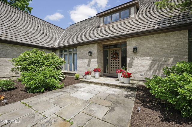 30062 Morningside Drive, Perrysburg, OH 43551
