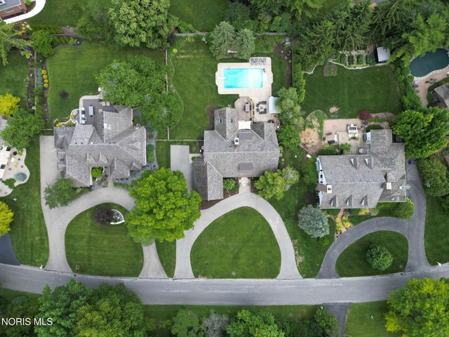30062 Morningside Drive, Perrysburg, OH 43551