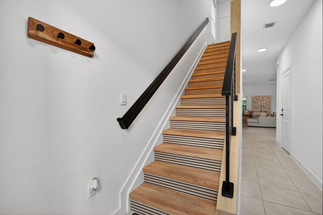 873 NW 3rd Way, Pompano Beach, FL 33060