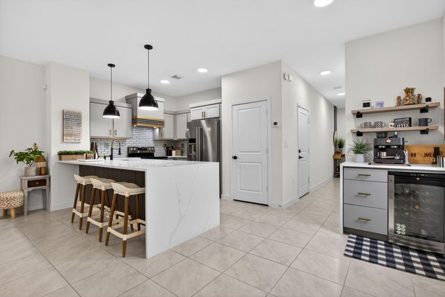 873 NW 3rd Way, Pompano Beach, FL 33060