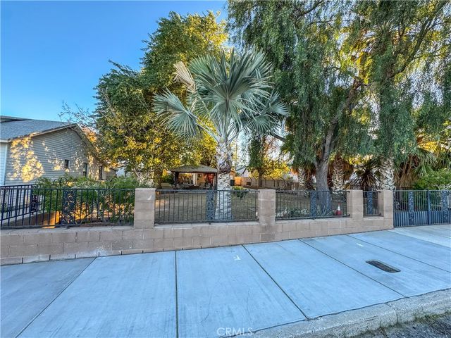 211 Walnut Street, Needles, CA 92363
