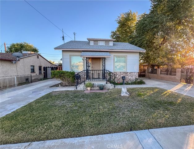211 Walnut Street, Needles, CA 92363