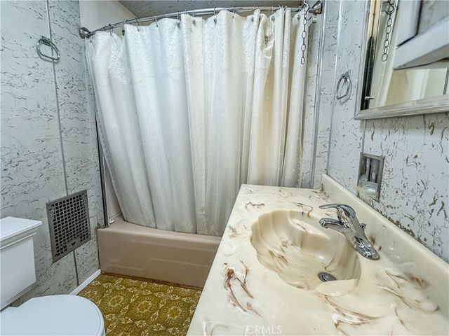 211 Walnut Street, Needles, CA 92363