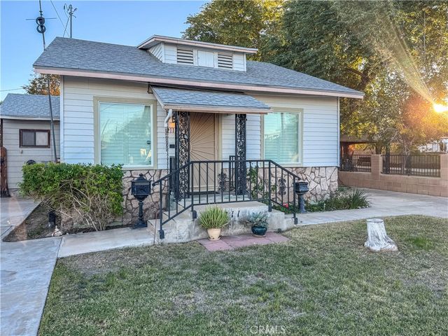 211 Walnut Street, Needles, CA 92363