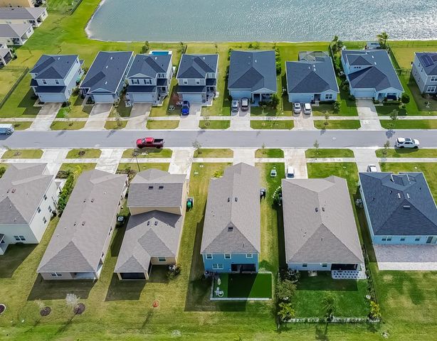 10782 SW Vasari Way, Port St Lucie, FL 34987
