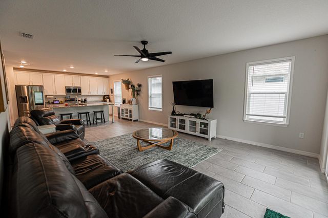10782 SW Vasari Way, Port St Lucie, FL 34987
