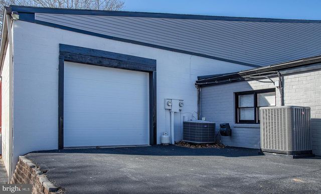 2200 WOODVIEW DRIVE UNIT B, Harrisburg, PA 17112