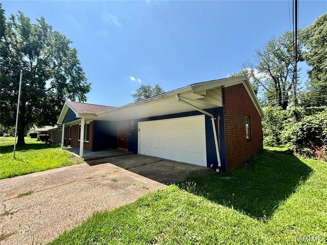 209 Gettysburg Road, Belleville, IL 62226