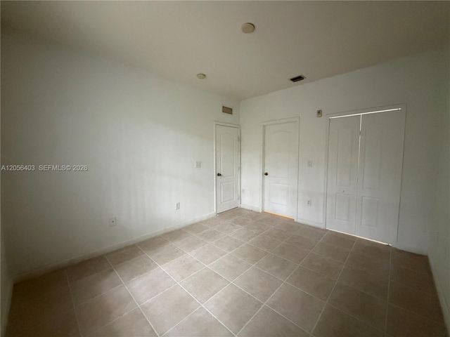1661 SE 28th St 204, Homestead, FL 33035