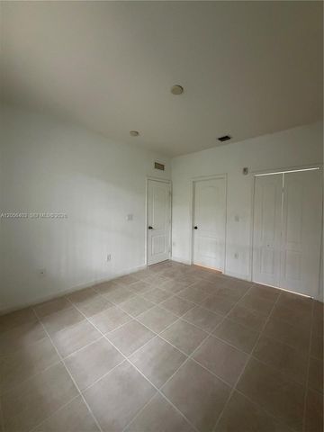 1661 SE 28th St 204, Homestead, FL 33035