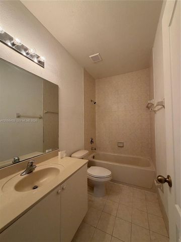 1661 SE 28th St 204, Homestead, FL 33035