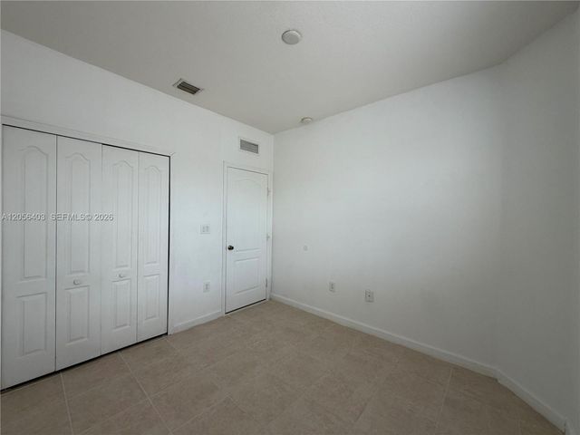 1661 SE 28th St 204, Homestead, FL 33035