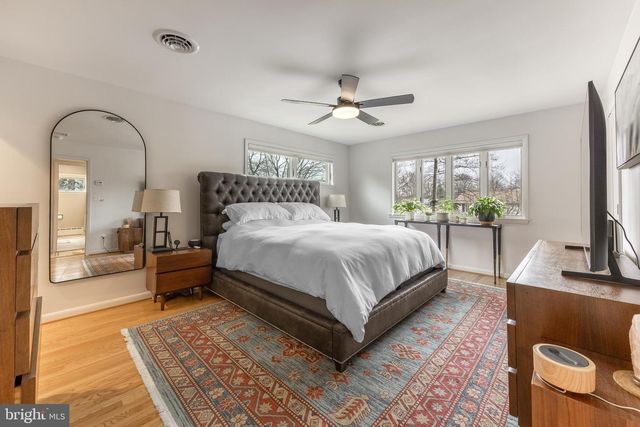 1137 DORUM AVE, State College, PA 16801