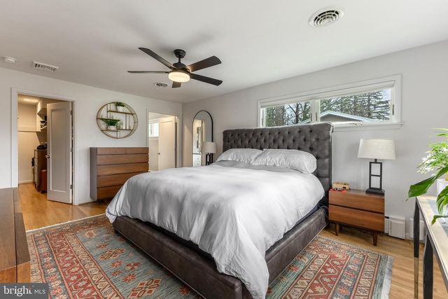 1137 DORUM AVE, State College, PA 16801