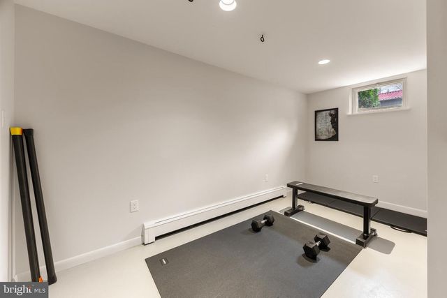 1137 DORUM AVE, State College, PA 16801