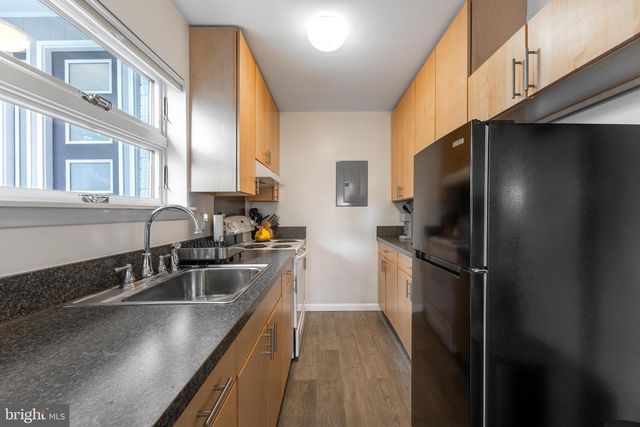 1137 DORUM AVE, State College, PA 16801