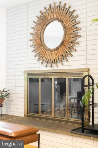 1137 DORUM AVE, State College, PA 16801