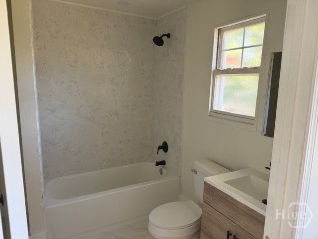 14 W 54th Street, Savannah, GA 31405