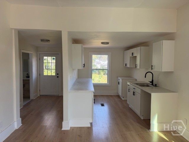 14 W 54th Street, Savannah, GA 31405