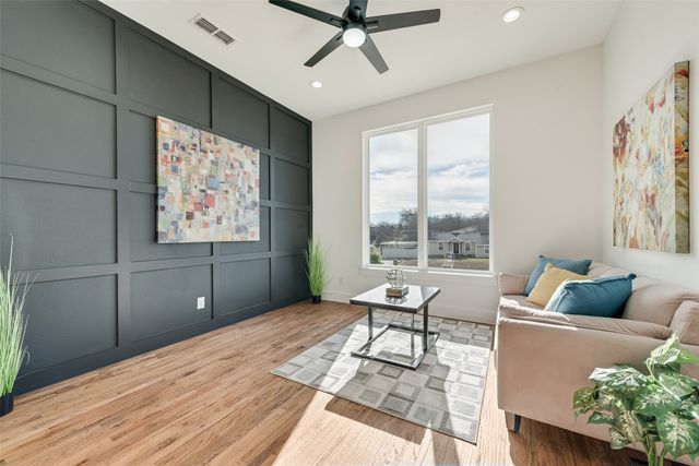 539 W Laureland Road, Dallas, TX 75232