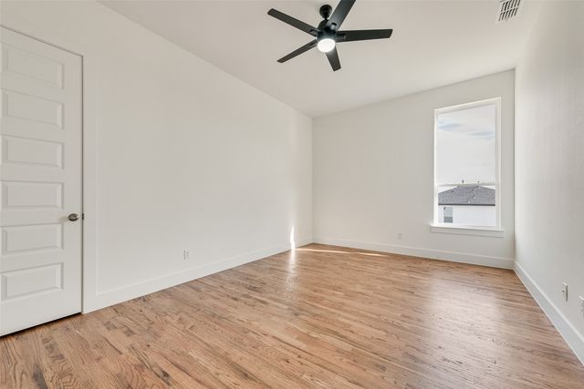 539 W Laureland Road, Dallas, TX 75232