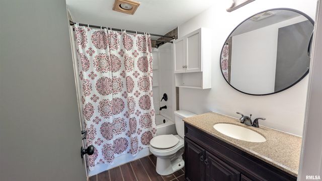 313 HAWTHORNE Circle, Creve Coeur, IL 61610
