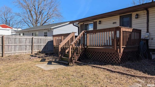 313 HAWTHORNE Circle, Creve Coeur, IL 61610