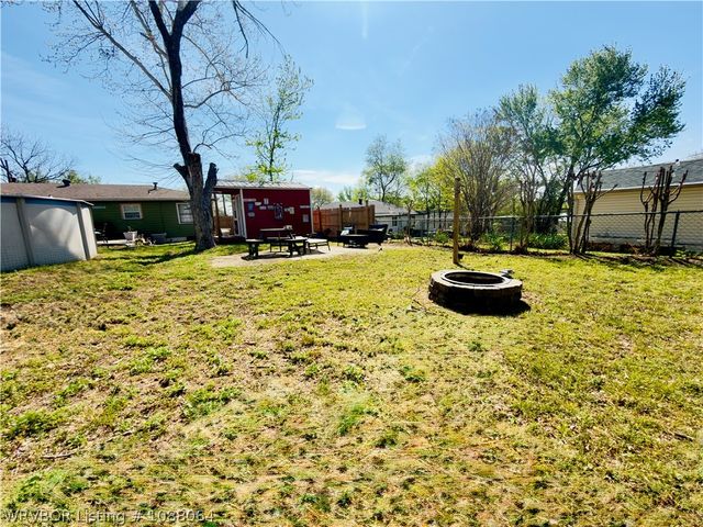 615 Gov Bass Little Street, Greenwood, AR 72936