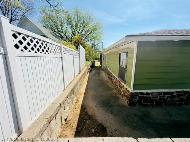 615 Gov Bass Little Street, Greenwood, AR 72936