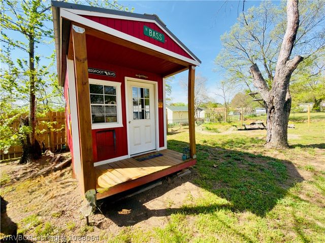 615 Gov Bass Little Street, Greenwood, AR 72936