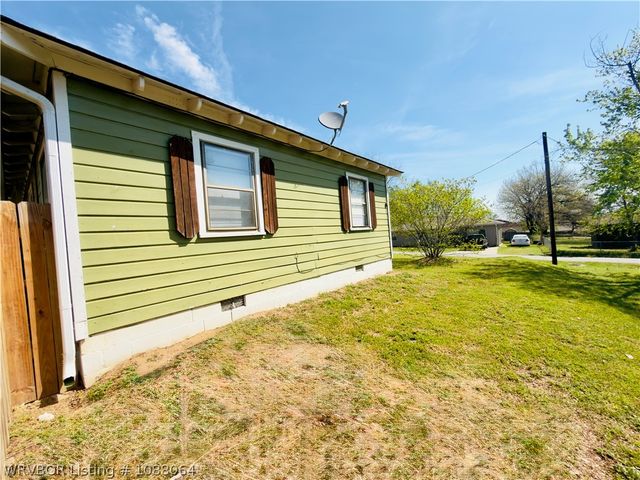 615 Gov Bass Little Street, Greenwood, AR 72936