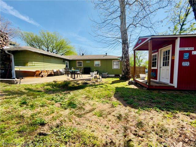 615 Gov Bass Little Street, Greenwood, AR 72936